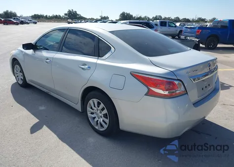 2014 Nissan Altima 2.5/2.5 S/2.5 Sl/2.5 Sv z USA, uszkodzony, nr VIN 1N4AL3AP2EN375638